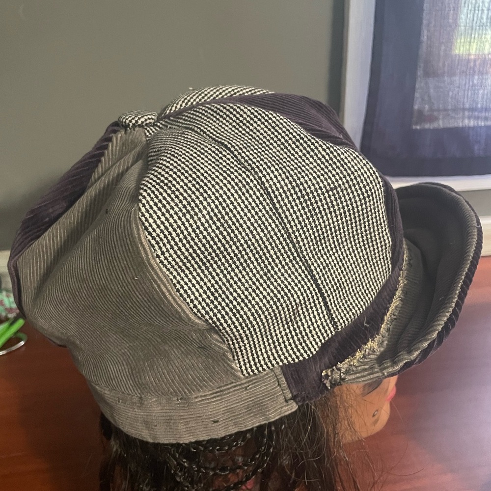 Newsboy cap - Picture 3 of 6
